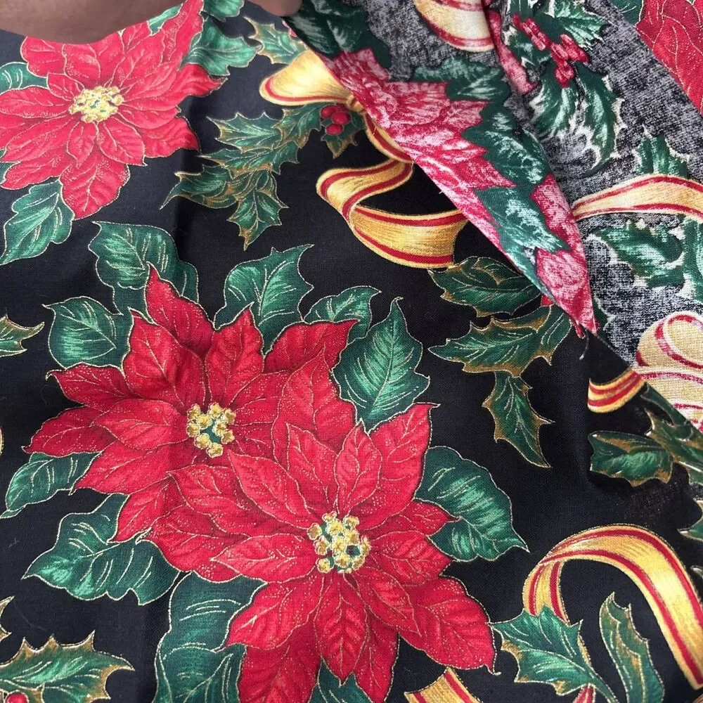 Cranston Home Christmas Holly Holiday Poinsettia Bows Floral Print Cotton Fabric
